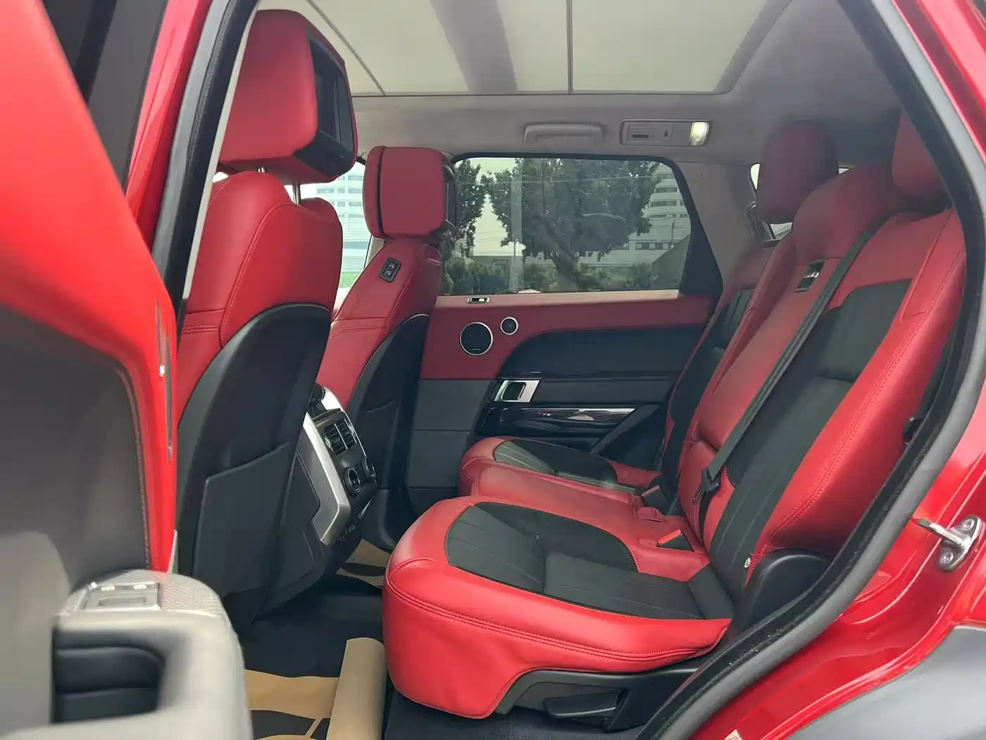Land Rover Range Rover Sport 2021 3.0 L6 HST фото 31