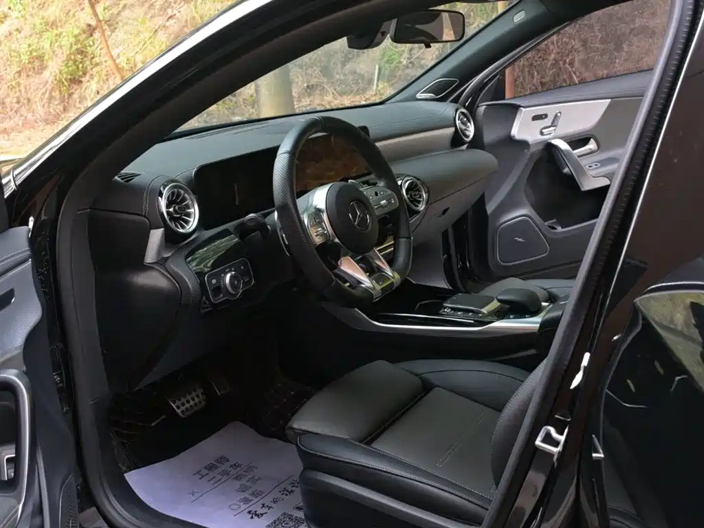 Mercedes-Benz A-Class AMG 2023 Model Year AMG A 35 L 4MATIC фото 49