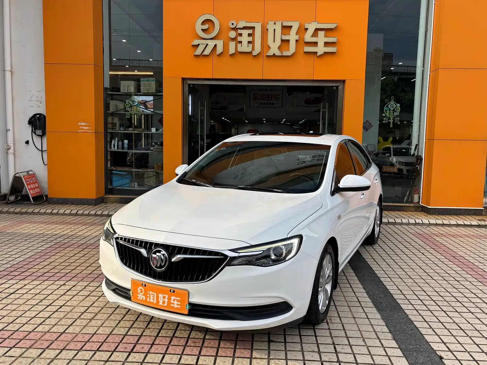 Фото 1 - Buick Excelle