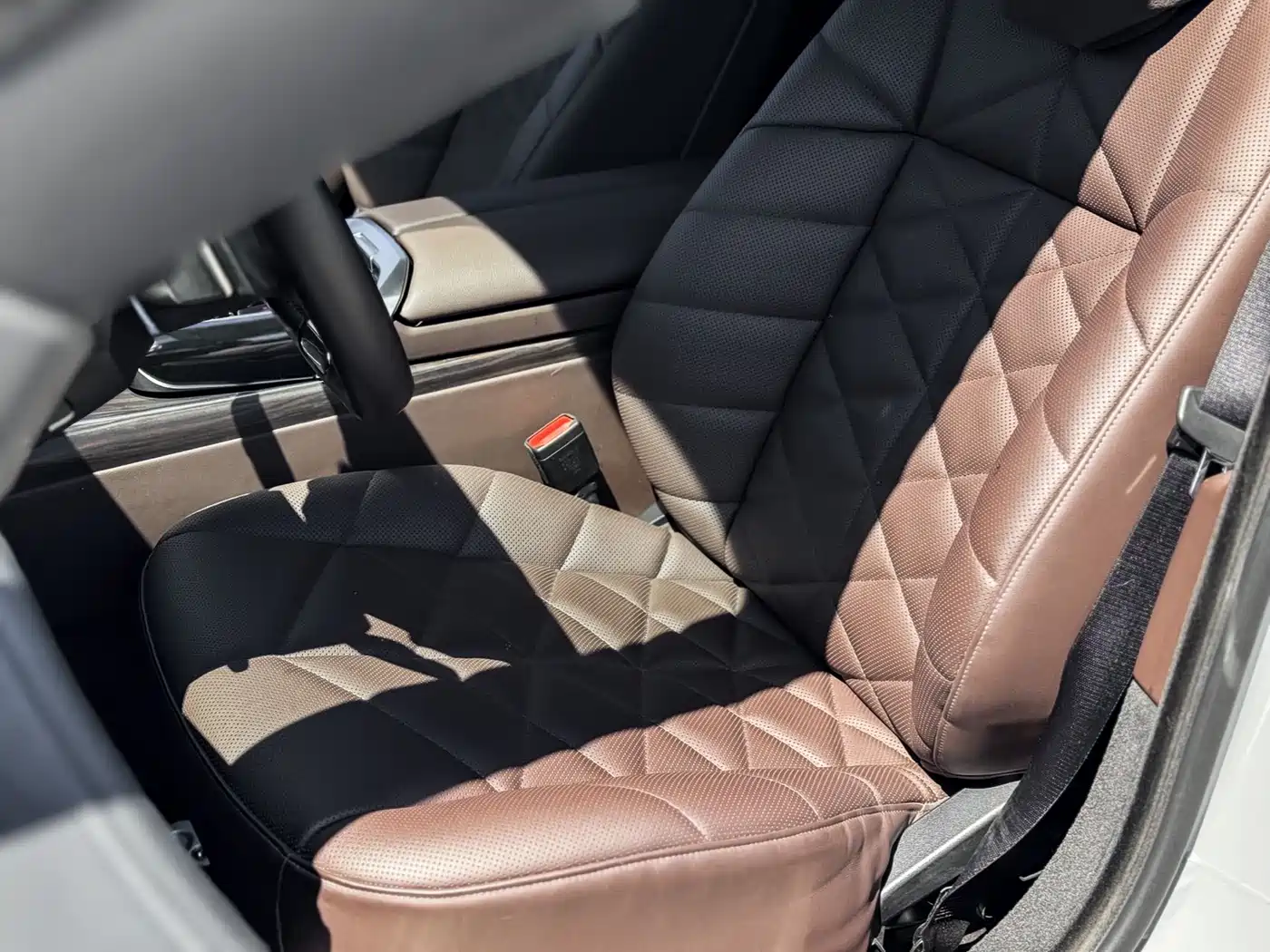 BMW 7 Series 2023 Model 735Li Luxury Package фото 12