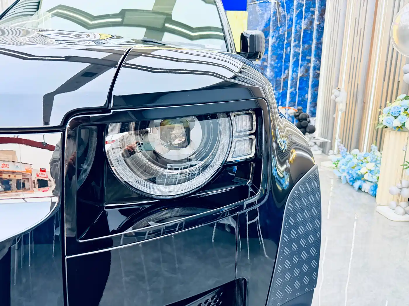 LAND ROVER GUARD