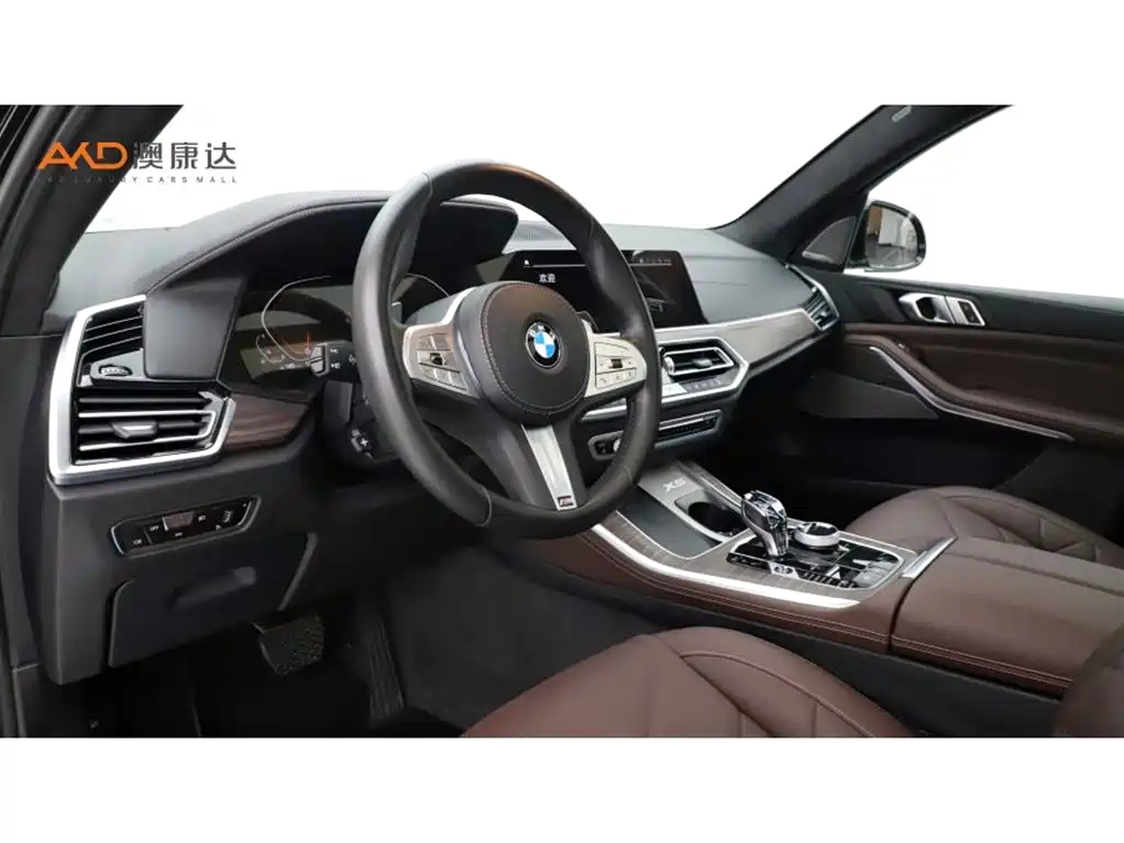 BMW X5 2022 Model xDrive 40Li M Sport Package фото 6