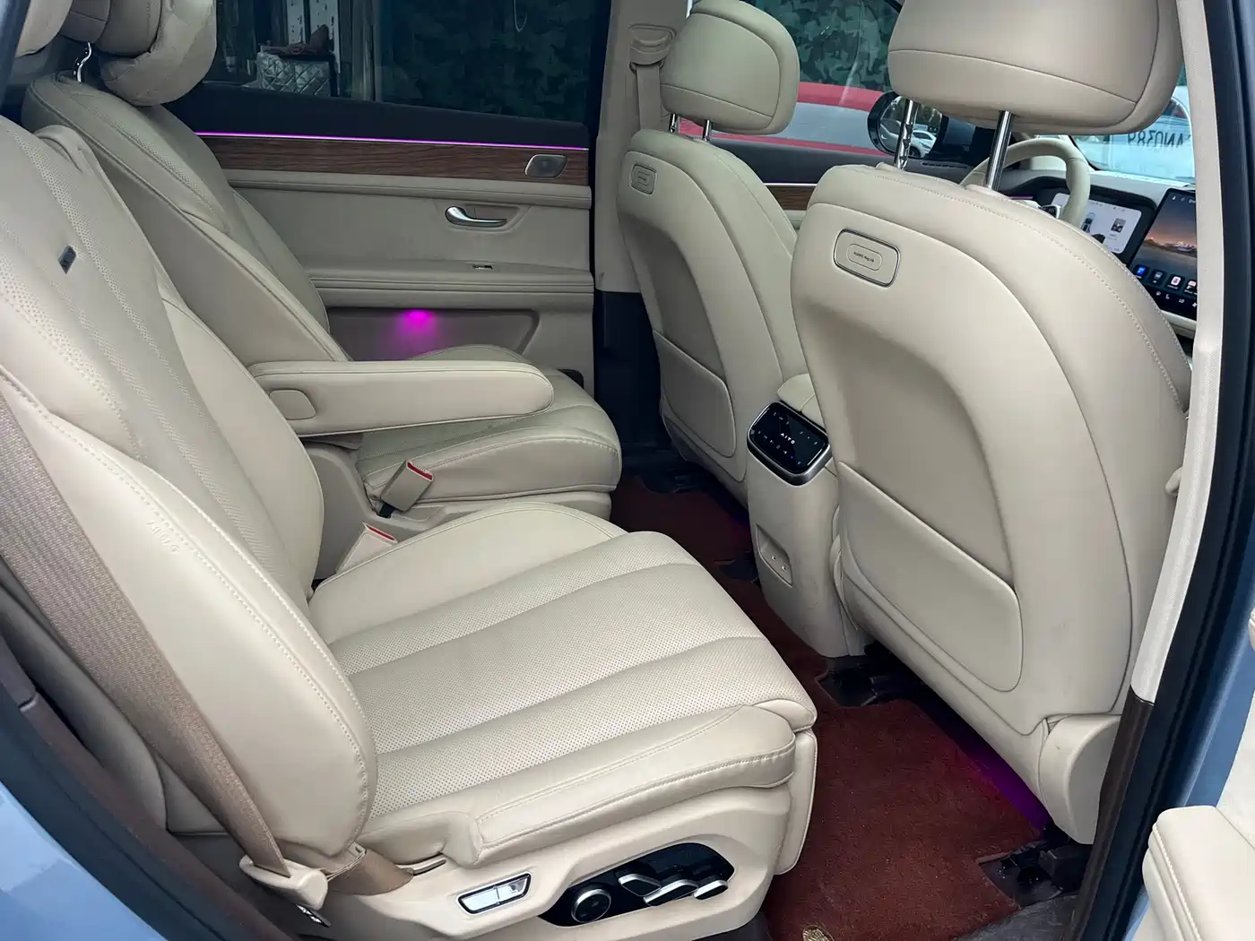 AITO Wenjie AITO M7 2024 1.5T Smart AWD Max 6-Seater фото 11