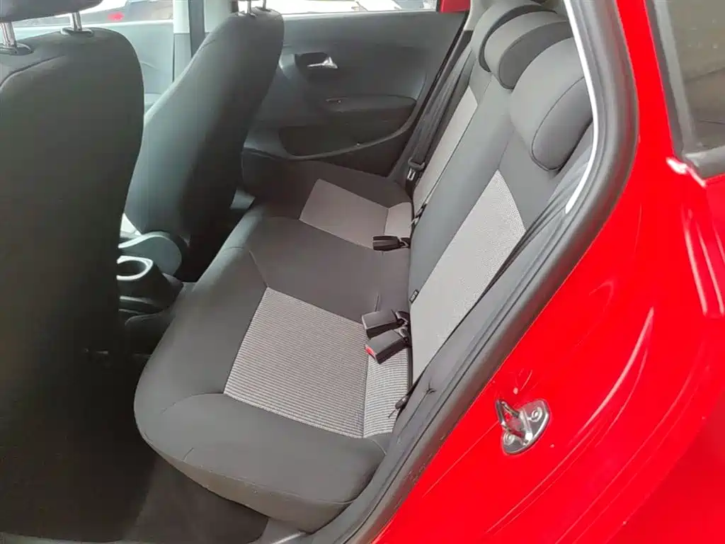 Volkswagen Polo 2016 1.4L Manual Trend фото 17