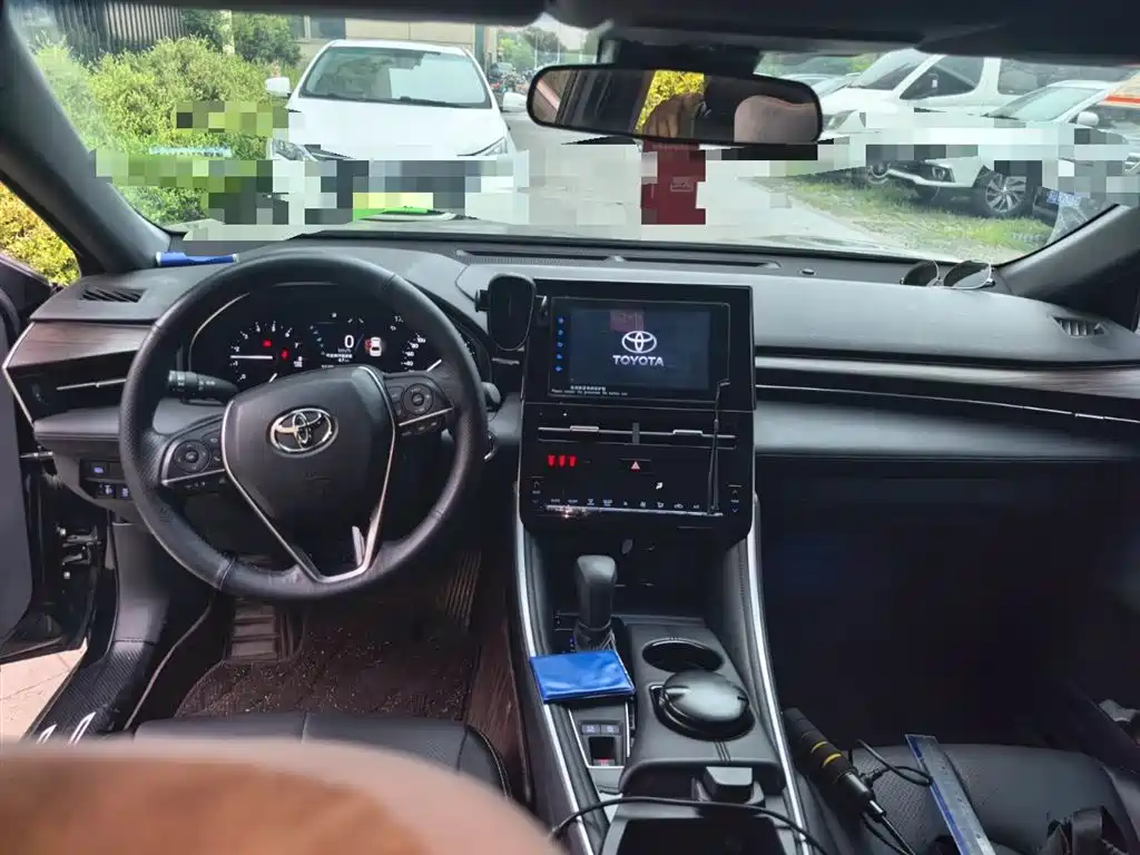 Toyota Avalon 2023 2.0L Aspiration Edition фото 13