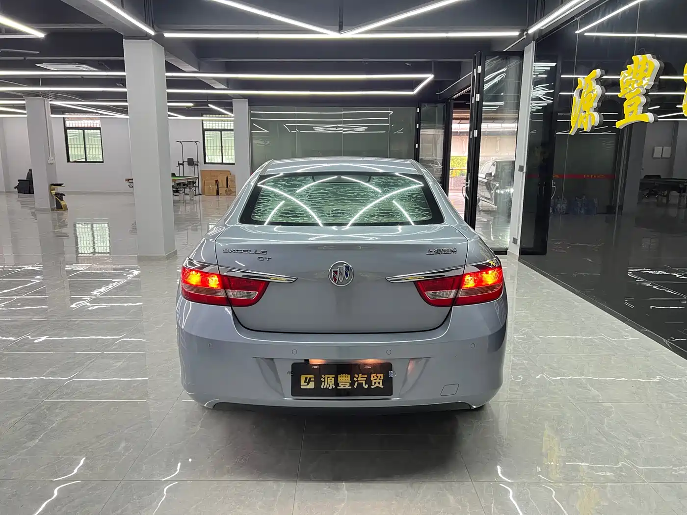 Buick Excelle 2013 GT 1.6L Automatic Fashion Edition фото 4