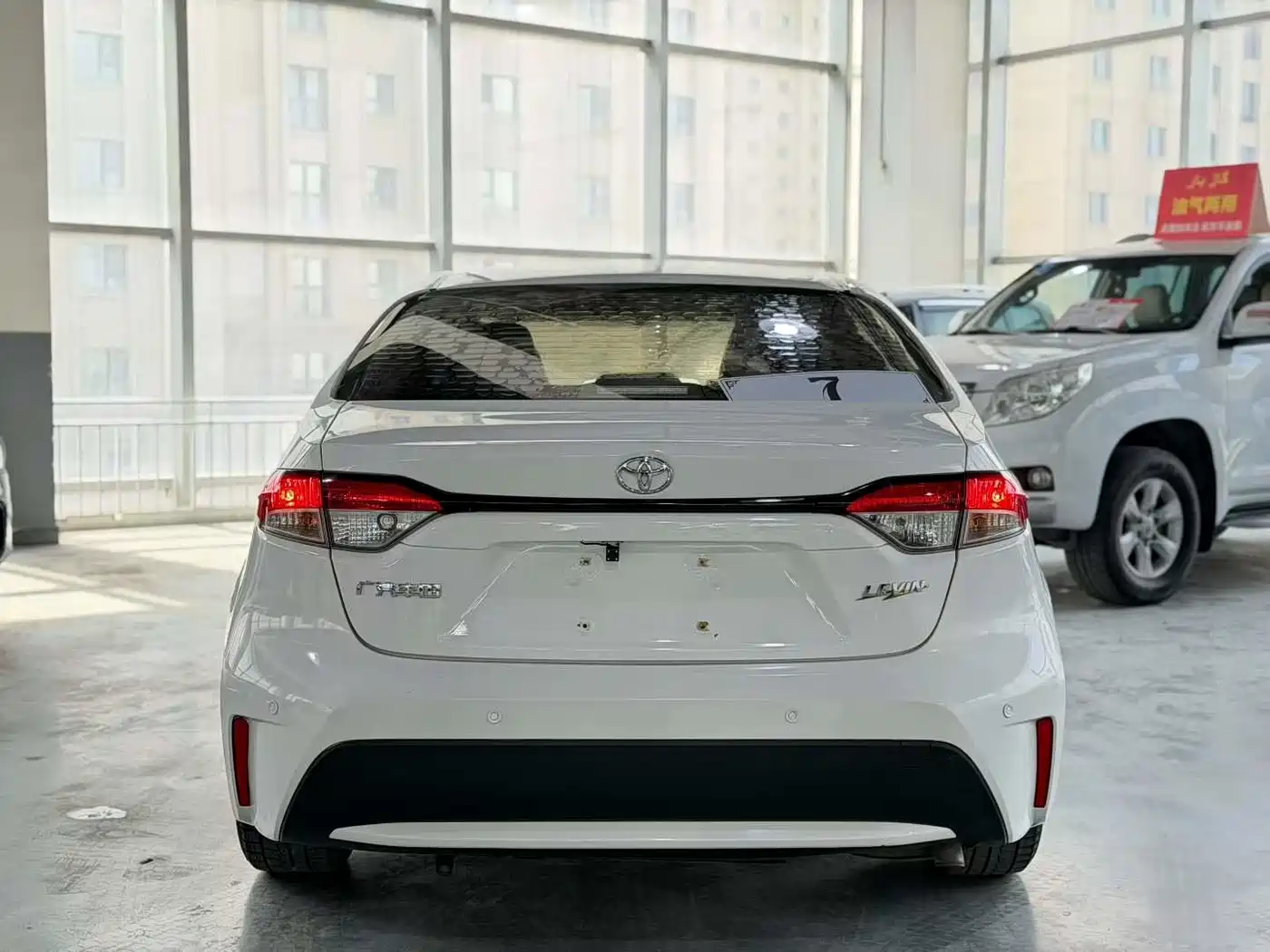 Toyota Levin 2021 185T CVT Luxury Edition фото 8