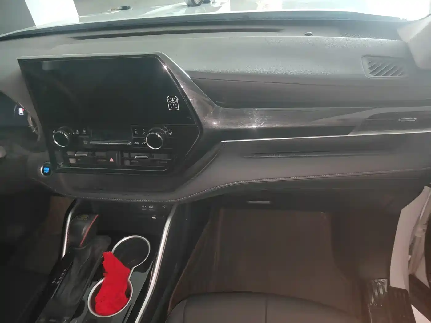 Toyota Highlander 2022 380T 4WD Luxury 7-Seater фото 7