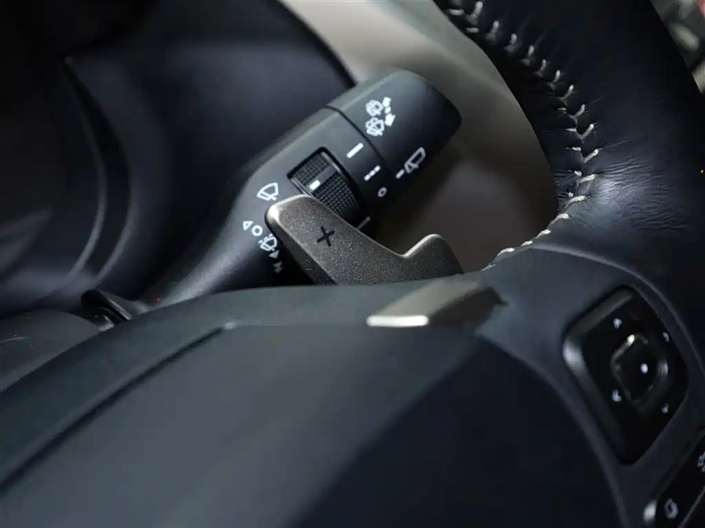 Lexus NX 2017 200 FWD Sharp Edition фото 21