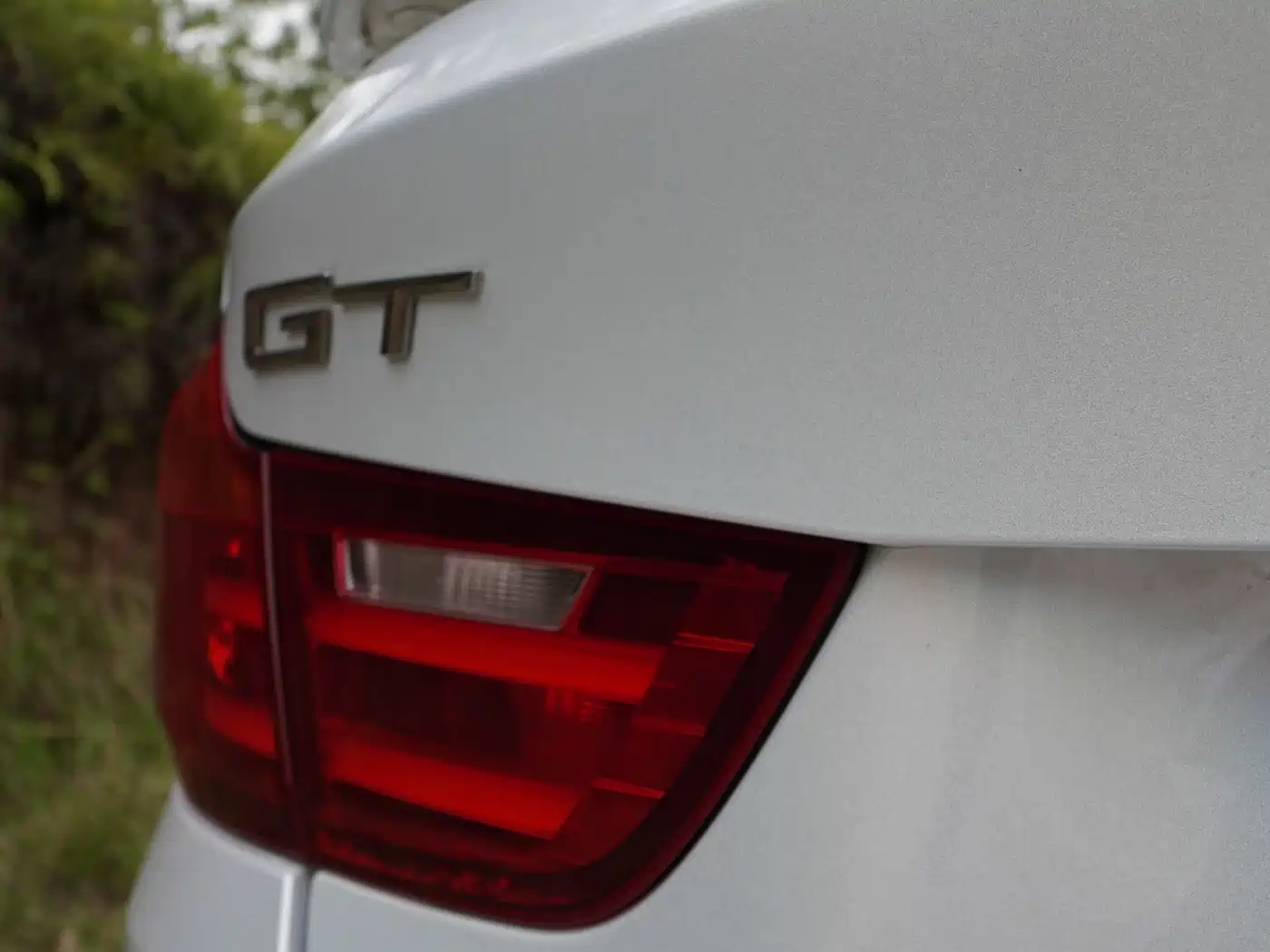 BMW 3 Series GT 2013 Model 320i Leading фото 27
