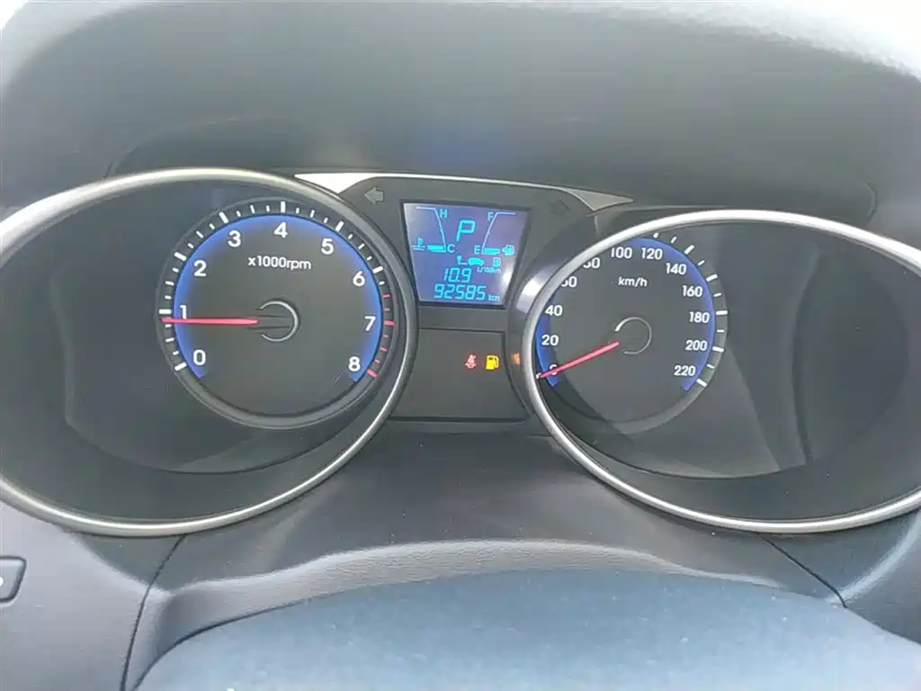 Hyundai Beijing Hyundai ix35 2015 2.0L Automatic 2WD Smart Type China IV фото 12