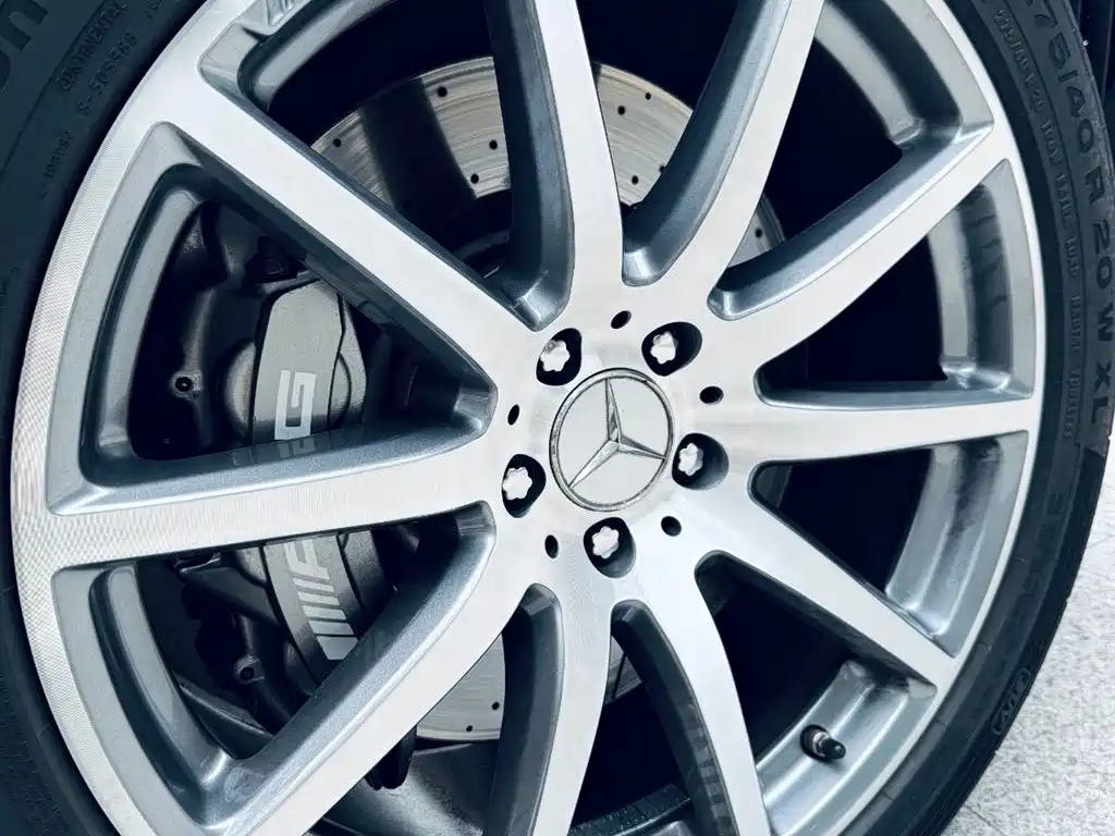 Mercedes-Benz GLE AMG 2015 AMG GLE 63 4MATIC фото 11