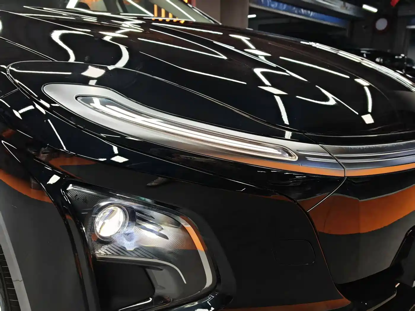Hongqi E-QM5 2025 610km PLUS фото 6