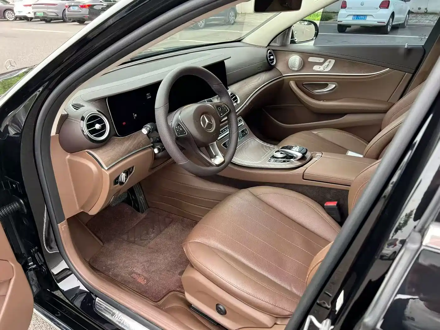 Mercedes-Benz E-Class 2018 Facelift E 300 L Luxury фото 6