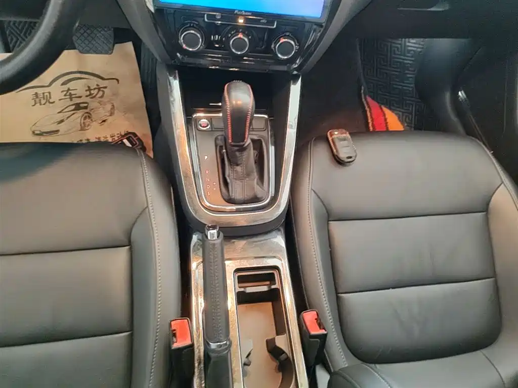 Volkswagen Sagitar 2017 230TSI Automatic Comfort фото 14