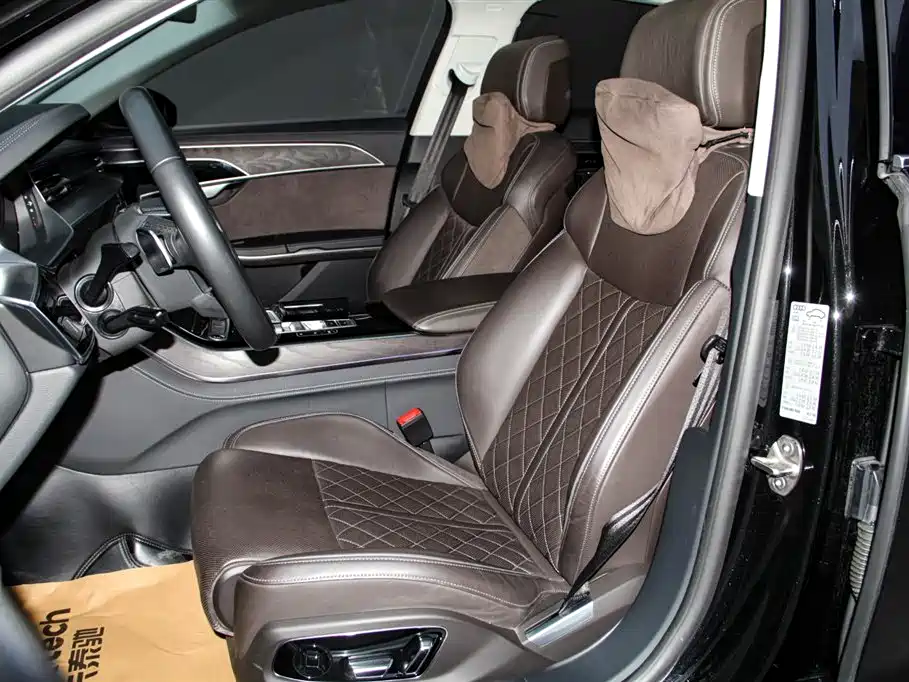 Audi A8 2023 A8L 50 TFSI quattro Exclusive фото 14