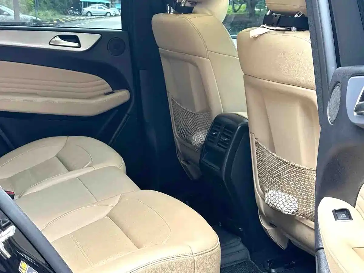 Mercedes-Benz GLE Coupe 2017 GLE 320 4MATIC Coupe SUV фото 12