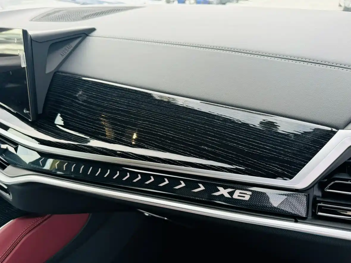 BMW X6 2023 xDrive30i M Sport Package фото 12