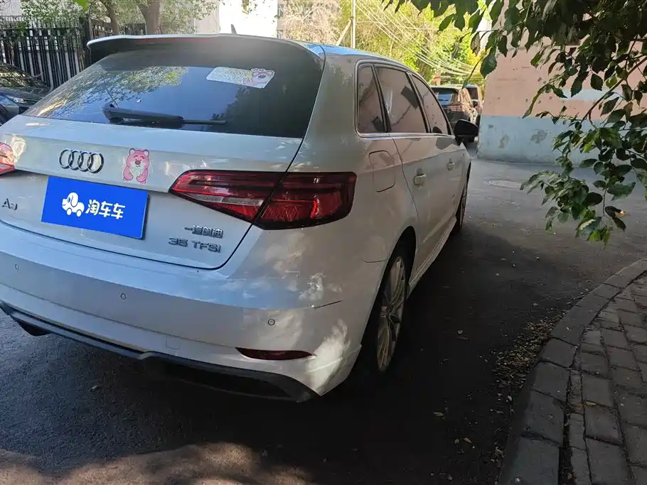 Audi A3 2017 Sportback 35 TFSI Progressive фото 3
