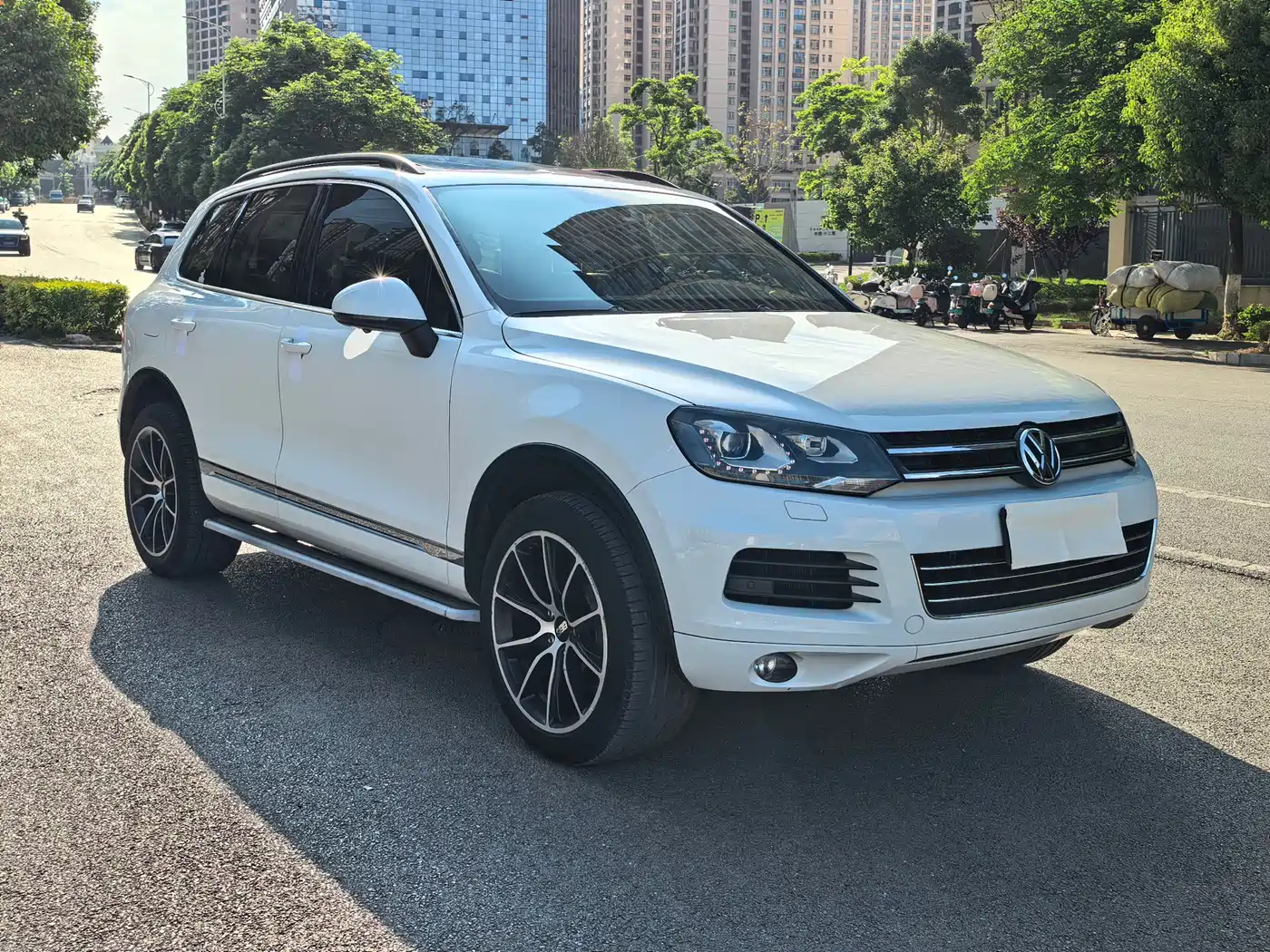 Volkswagen Touareg 2011 3.0TSI Comfort фото 3
