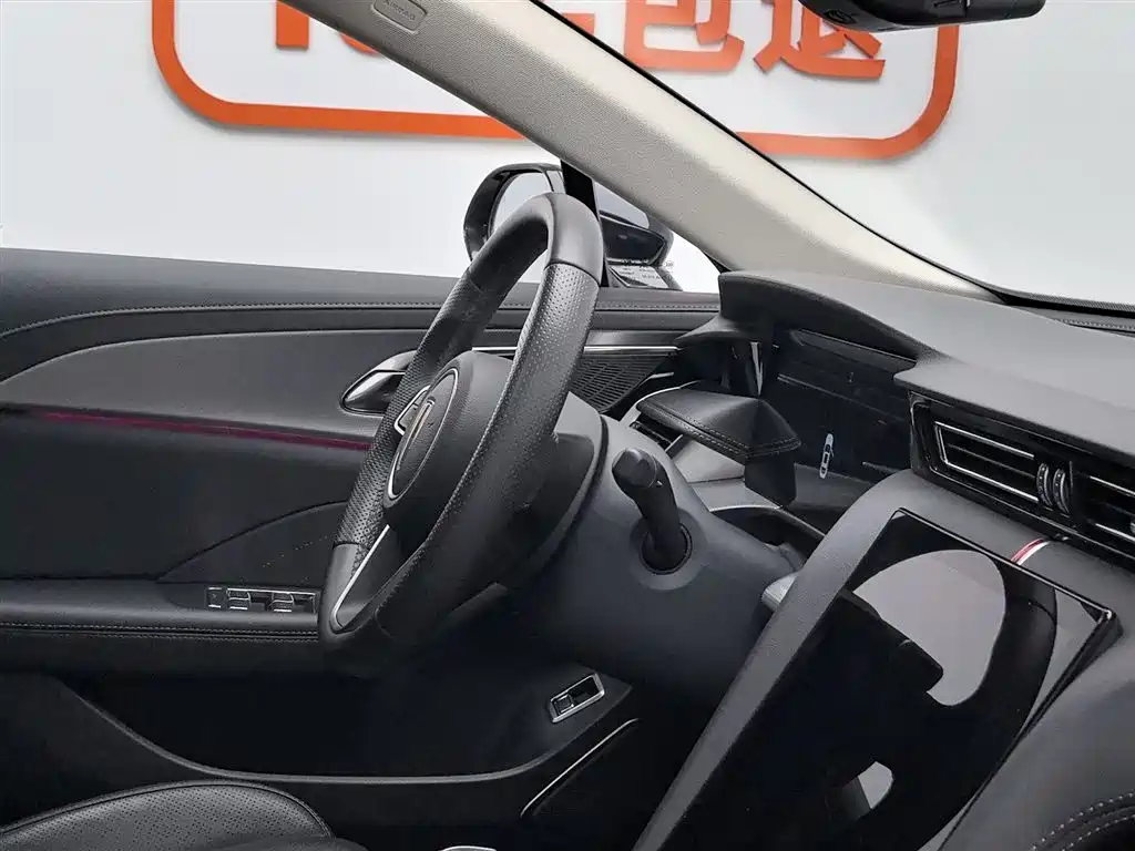 Hongqi H5 2023 2.0T Auto Smart Connect Flag Comfort фото 22