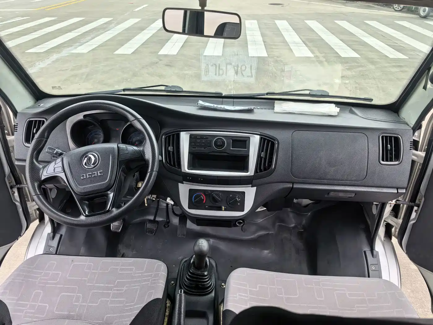Dongfeng Xiaokang D52 2018 2019 1.5L Basic Model Rear Dual Wheels China V DK15