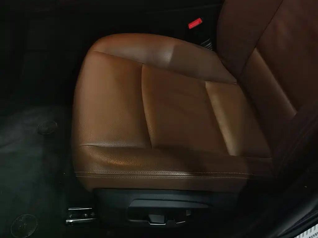 BMW 5 Series 2017 520Li Classic Edition фото 20