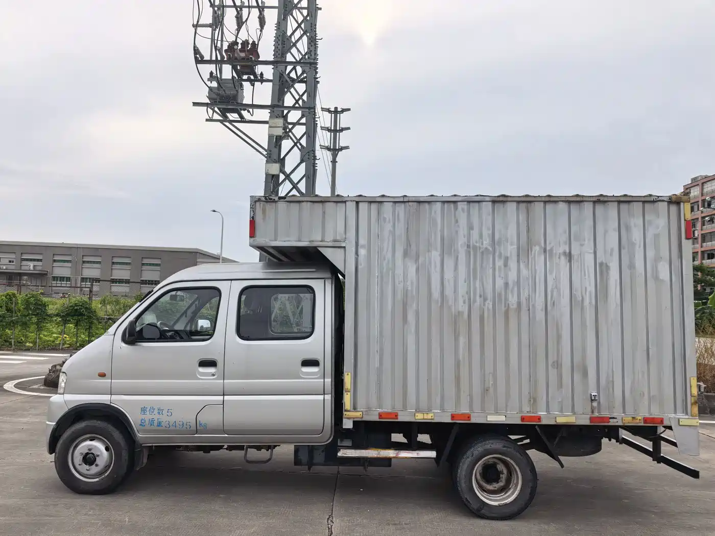 Dongfeng Xiaokang D52 2018 2019 1.5L Basic Model Rear Dual Wheels China V DK15