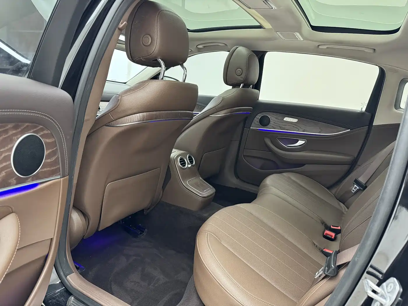 Mercedes-Benz E-Class 2022 Facelift E 260 L фото 8