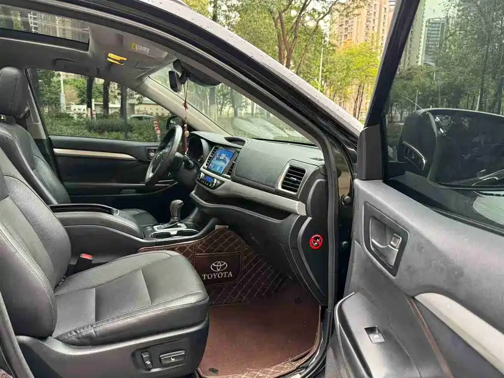 Toyota Highlander 2018 2.0T 4WD Luxury 7-seater (China V) фото 10