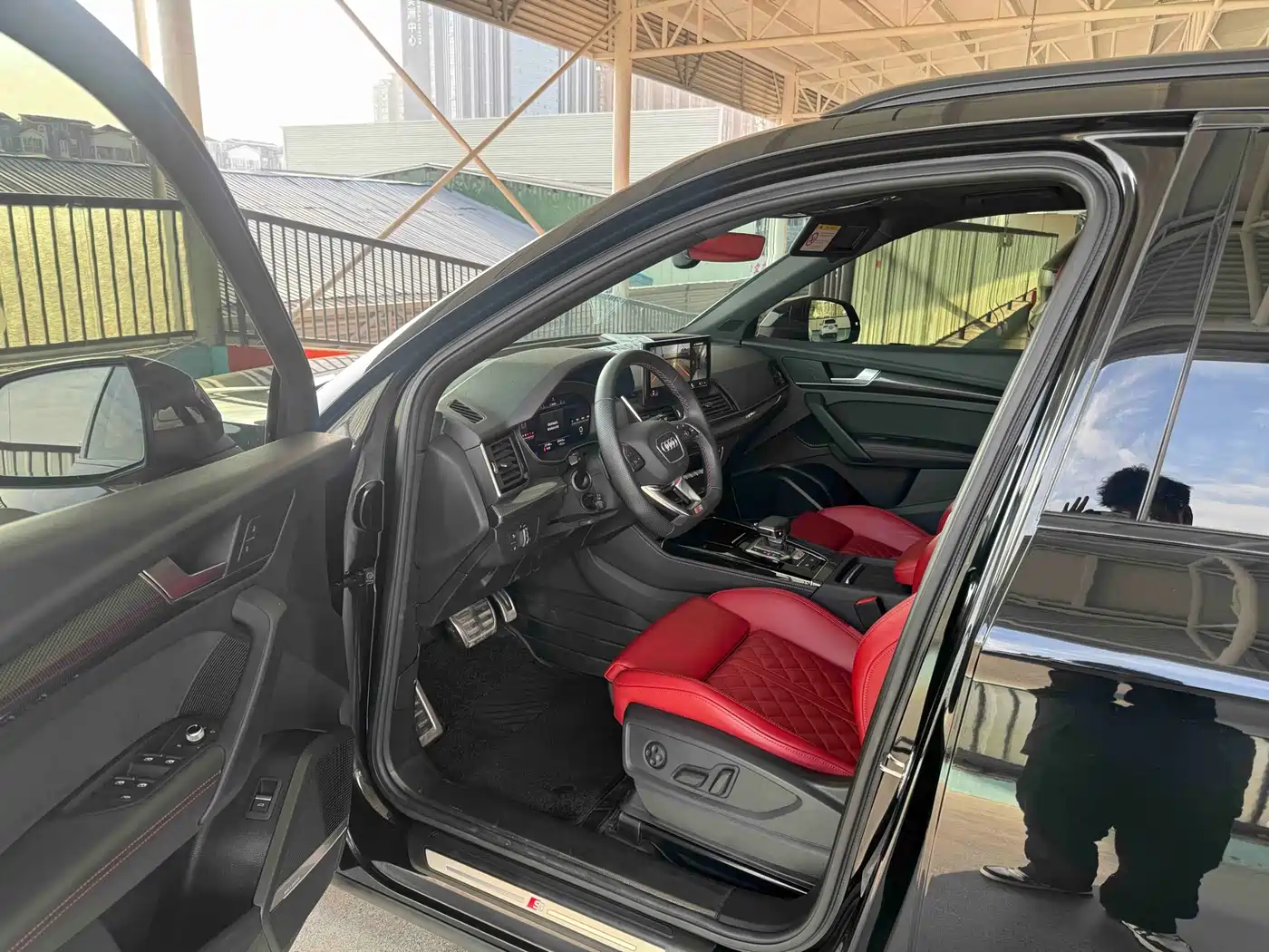 Audi SQ5 Sportback 2023 3.0 TFSI quattro фото 4
