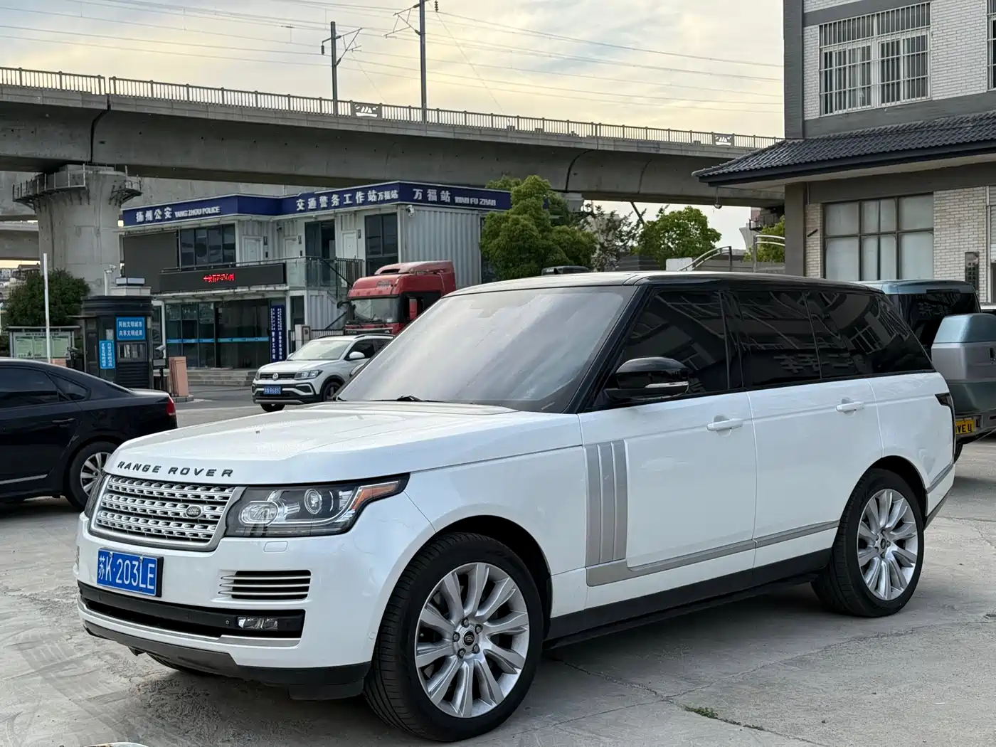 Land Rover Range Rover 2013 5.0 SC V8 Vogue SE фото 15
