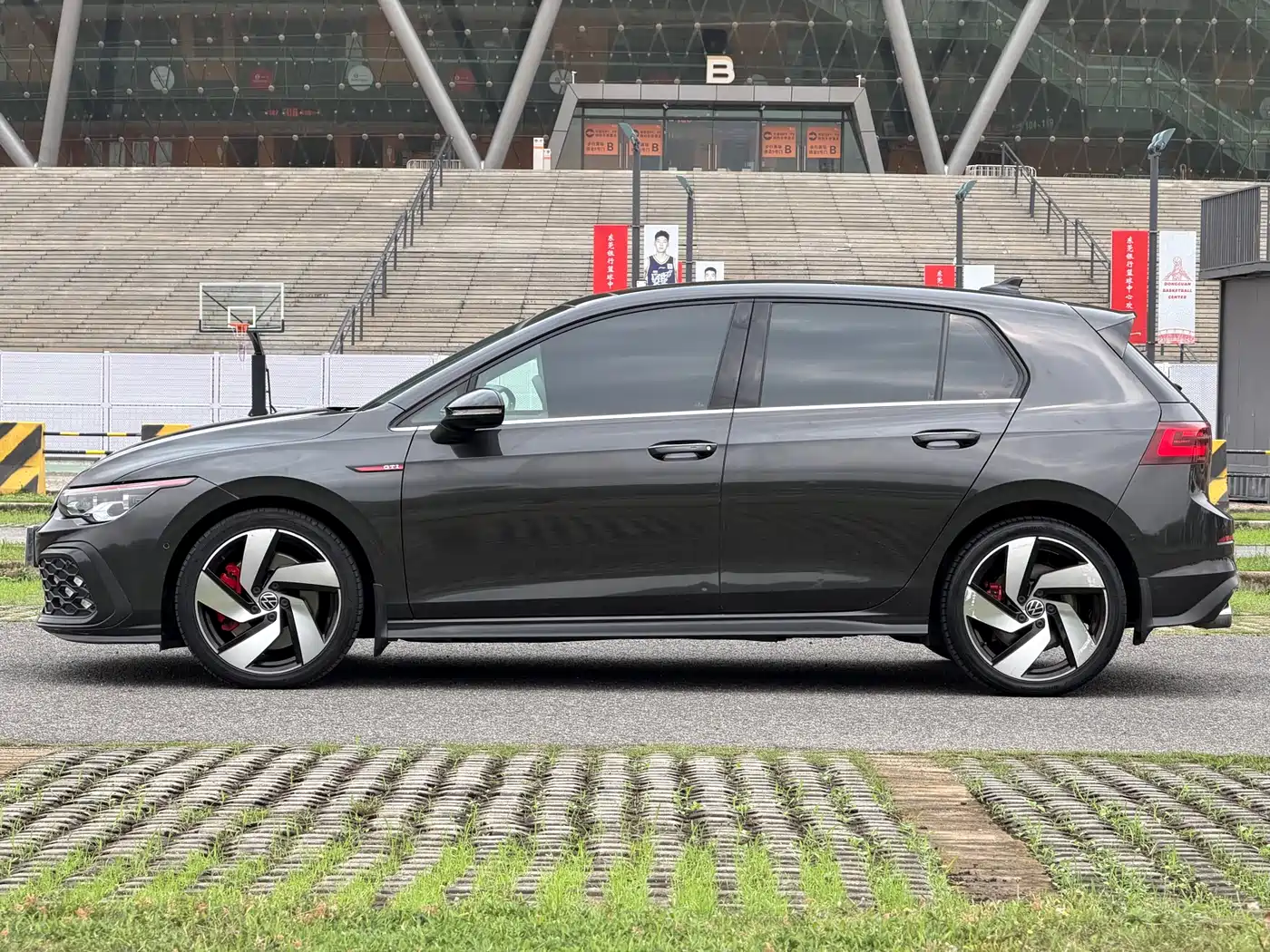 Volkswagen Golf GTI 2023 380TSI DSG GTI фото 5