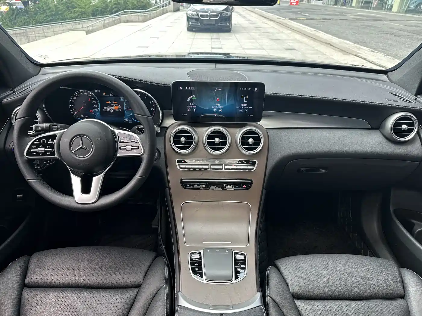 Mercedes-Benz GLC 2021 GLC 260 L 4MATIC Luxury фото 6