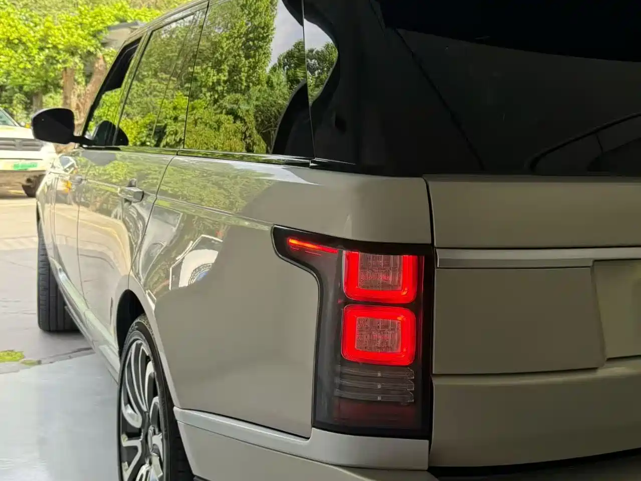 Land Rover Range Rover 2013 5.0 SC V8 Vogue SE фото 9