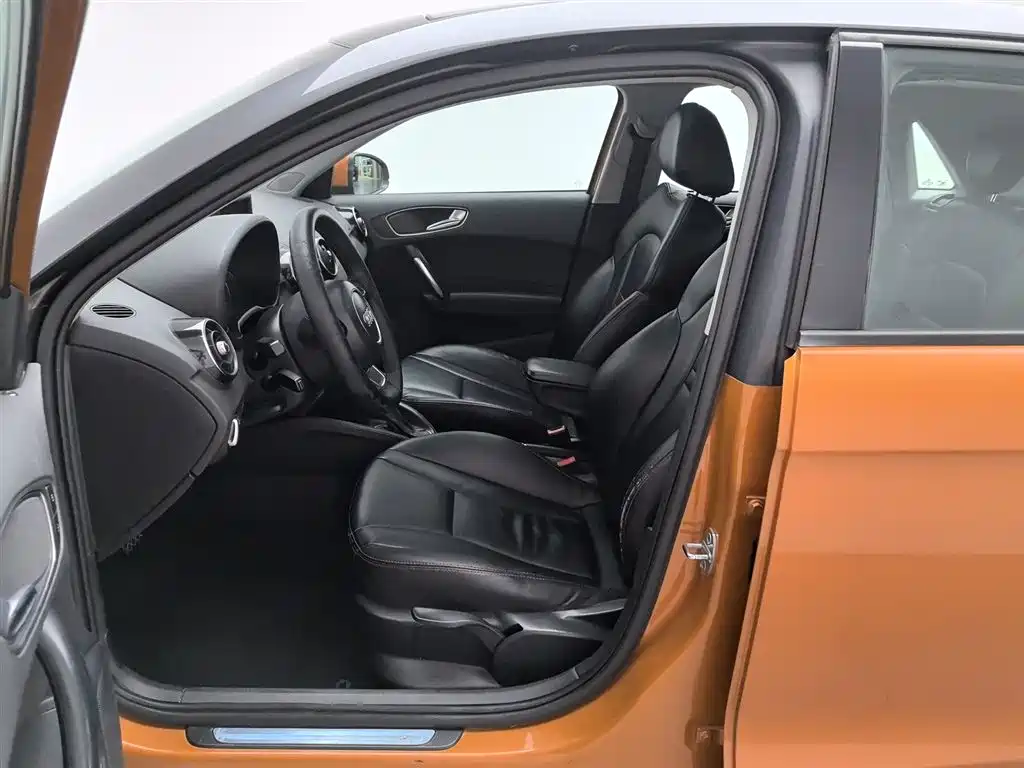 Audi A1 2013 Model 30 TFSI Sportback Ego фото 10