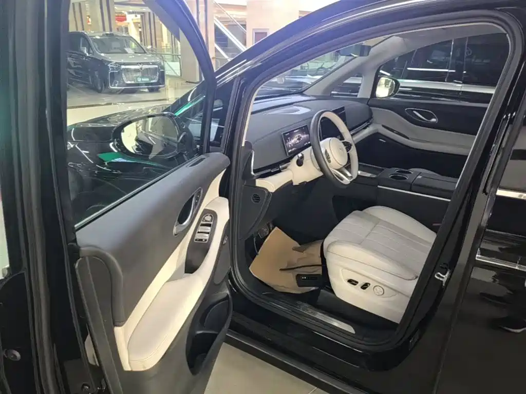 Voyah Auto Voyah Dreamer 2025 Model PHEV 4WD Excellent QianKun Edition фото 16