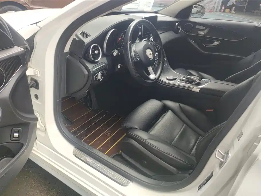 Mercedes-Benz C-Class 2016 C 200 L Sport фото 9