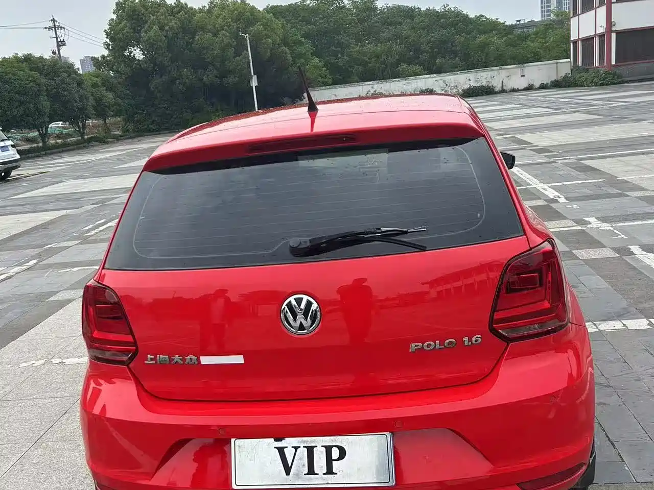Volkswagen Polo 2014 1.6L Automatic Comfort Edition фото 9