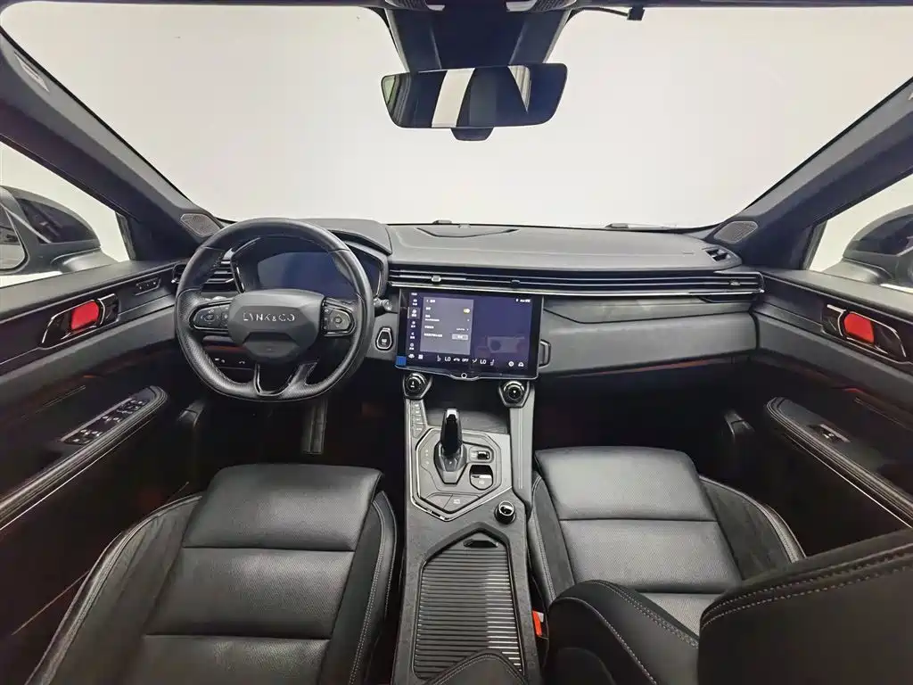 Lynk & Co 01 2021 2.0TD AWD Halo Sport фото 5