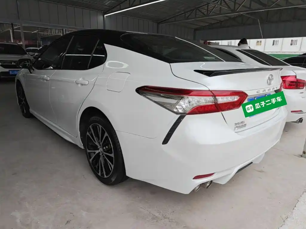 Toyota Camry 2018 2.0S Sport Edition фото 5