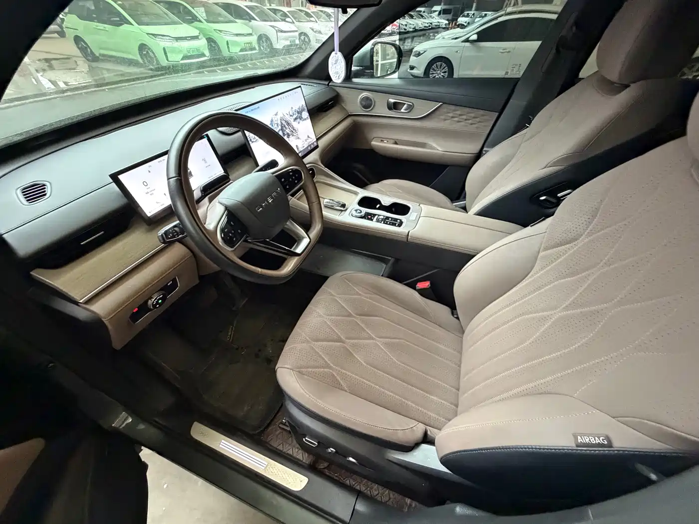 Chery Tiggo 8 PLUS 2024 2025 290TGDI DCT Premium 5-seater