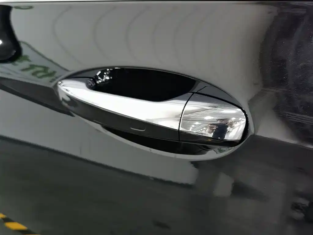 Mercedes-Benz E-Class New Energy 2022 Facelift E 350 e L Plug-in Hybrid Sport Sedan фото 18