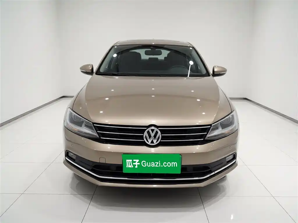 Volkswagen Sagitar 2015 230TSI Automatic Luxury фото 24