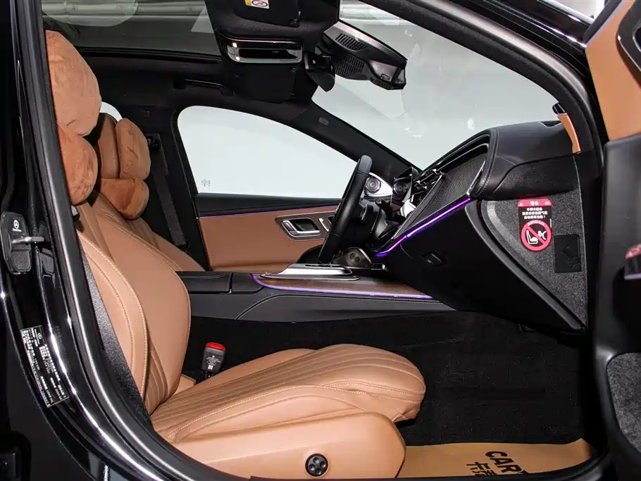 Mercedes-Benz E-Class 2024 E 300 L Fashion фото 19
