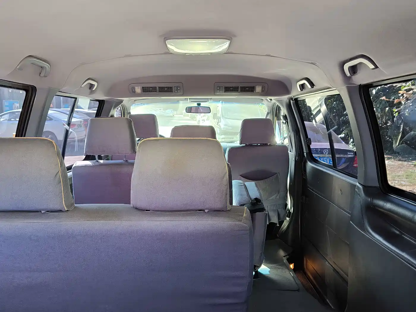 Jinbei Grace 2014 2014 Model 2.4L Luxury Long Wheelbase 10-seater 4RB2