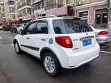 Фото 6 - Suzuki SX4