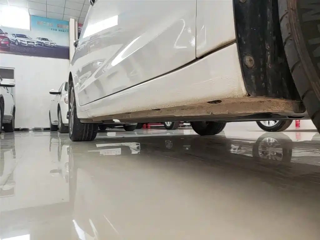 Hyundai Elantra 2016 Model 1.6L Automatic Smart Elite фото 21