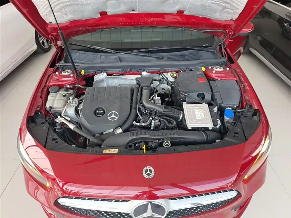 Mercedes-Benz A-Class 2021 A 200 L Sport Sedan Fashion Edition фото 20