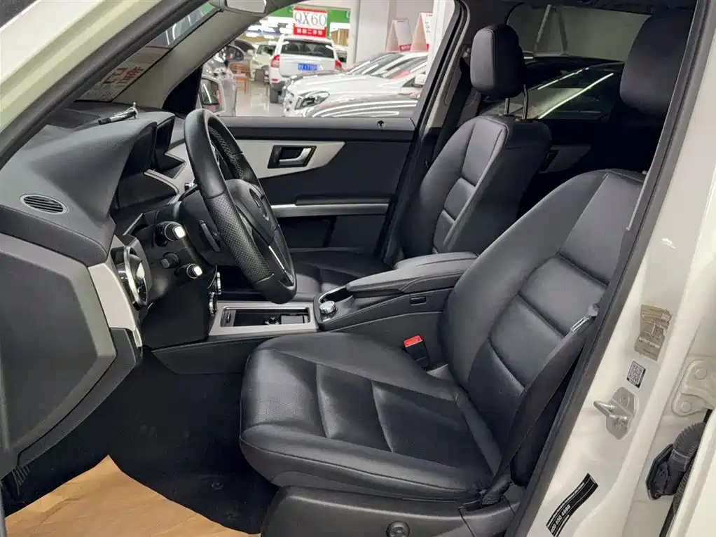 Mercedes-Benz GLK-Class 2014 GLK 260 4MATIC Dynamic фото 21